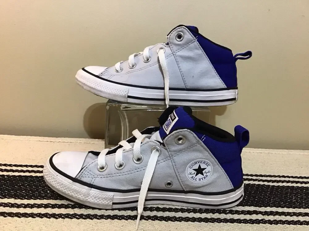 Kids Converse Chuck Taylor All Star Axel Mid Top Shoe Sz US 2 Cushion Insole